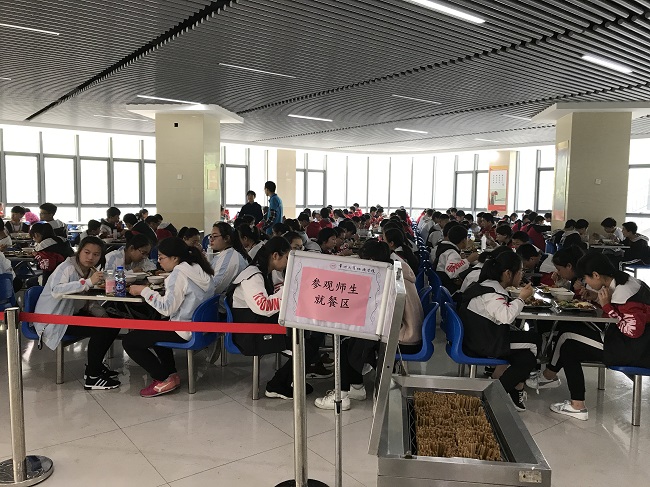 6c589cf1-95ac-4d05-9c38-2c995ec7d2e6.jpg